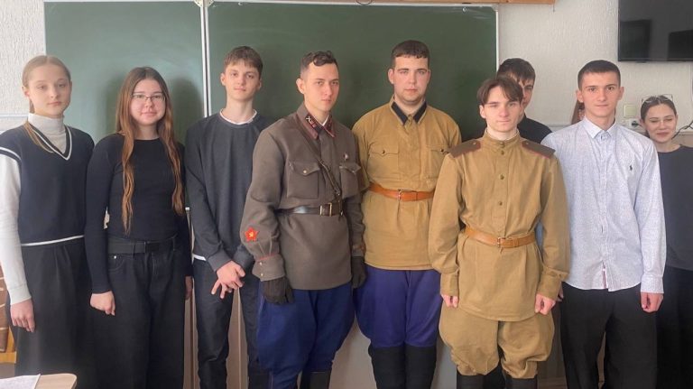 Урок мужества в ГУО “Гимназия №10 г.Гомеля”
