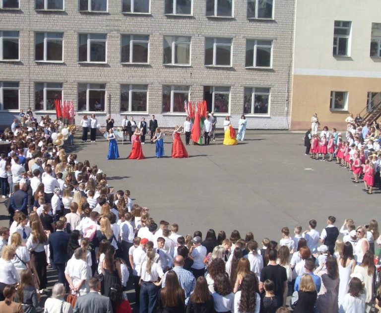 Торжественное окончание 2024/2025 учебного года