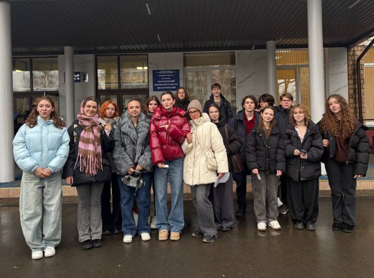 «Семь мисок, семь ложек»